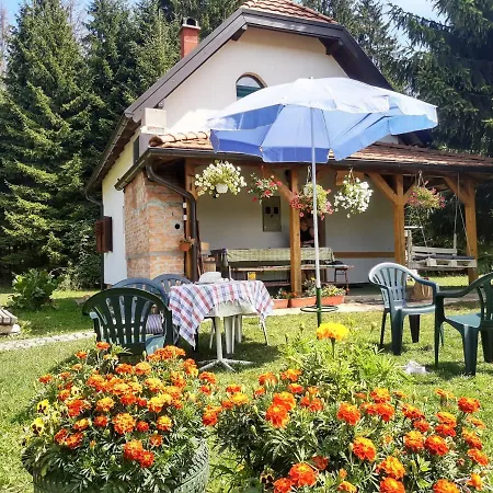 Vacation Miki Case de vacanță *